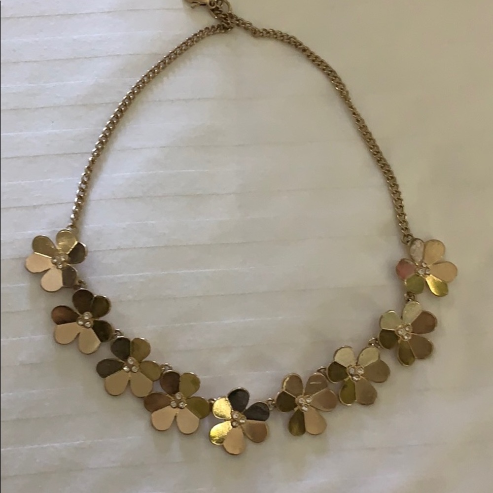 Daisy Chain Flower Necklace